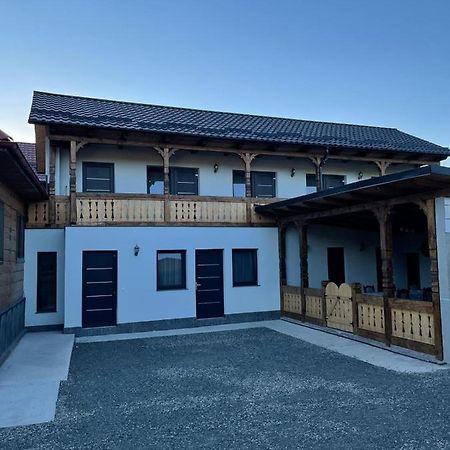 Casa De Langa Padure Hotell Sighetu Marmaţiei Eksteriør bilde