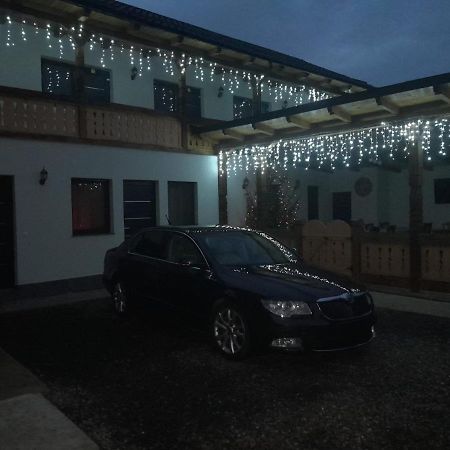 Casa De Langa Padure Hotell Sighetu Marmaţiei Eksteriør bilde