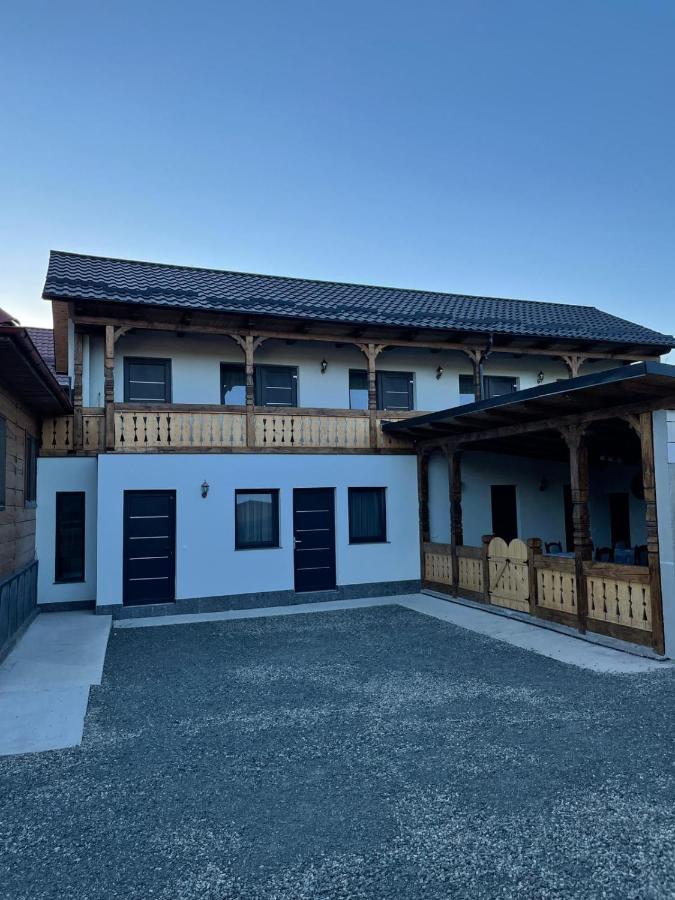 Casa De Langa Padure Hotell Sighetu Marmaţiei Eksteriør bilde