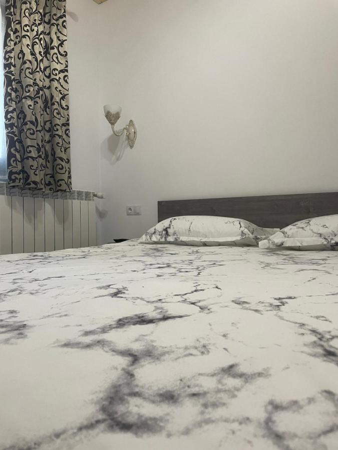 Casa De Langa Padure Hotell Sighetu Marmaţiei Eksteriør bilde