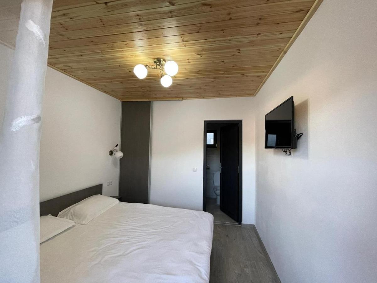 Casa De Langa Padure Hotell Sighetu Marmaţiei Eksteriør bilde