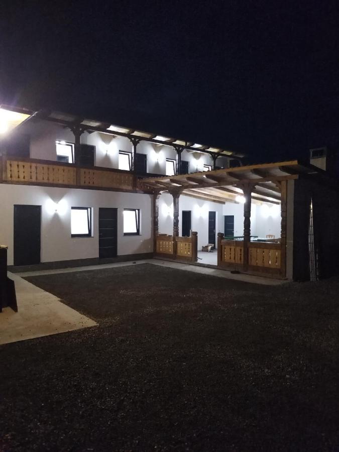 Casa De Langa Padure Hotell Sighetu Marmaţiei Eksteriør bilde